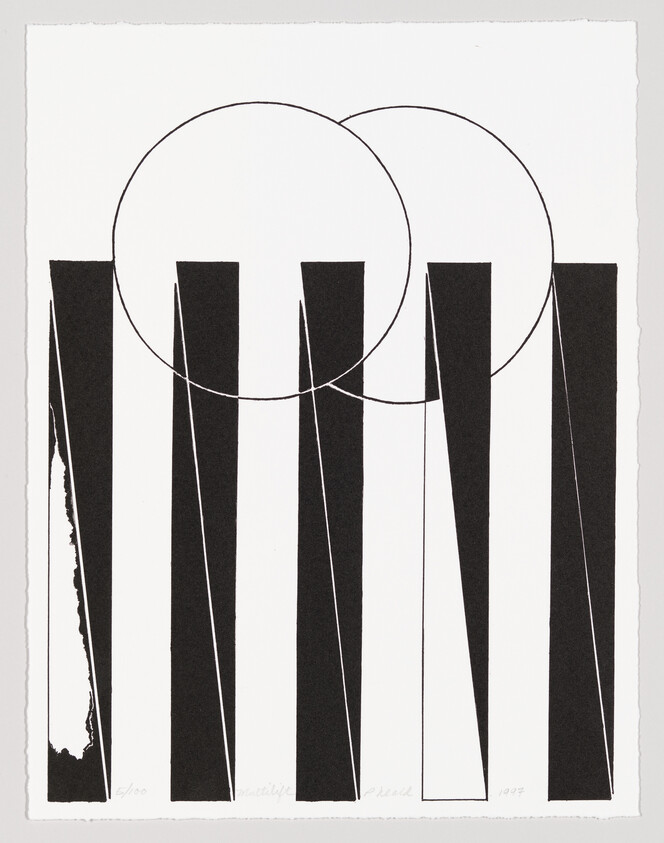 Tall black vertical bars with two overlapping thin circles drawn above them.