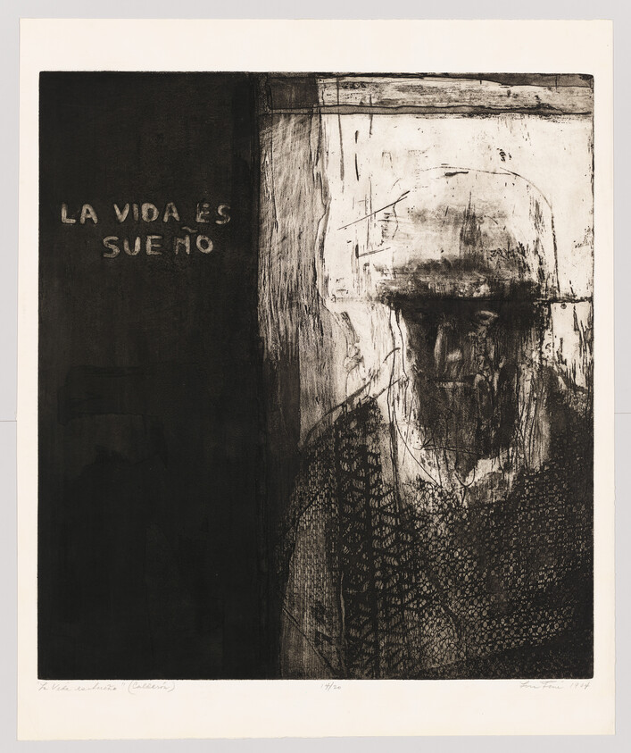 An elderly man in shadow beside the words "La vida es sueño" on a dark background.