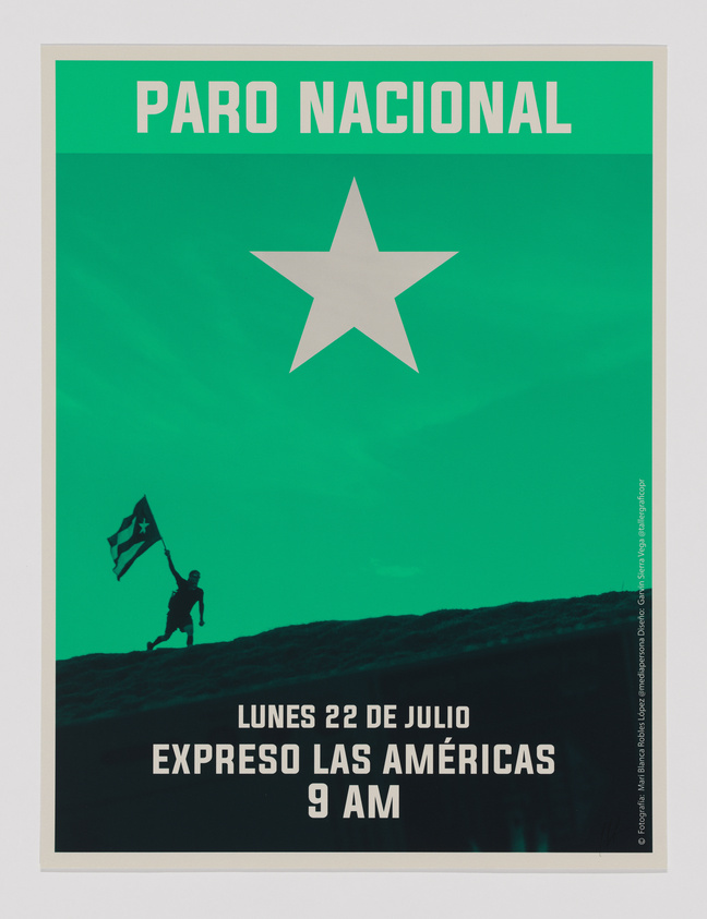 Green poster with a large star, text "Paro Nacional," and a silhouette of a person holding a flag. Event details: July 22, 9 AM, Expreso Las Américas.