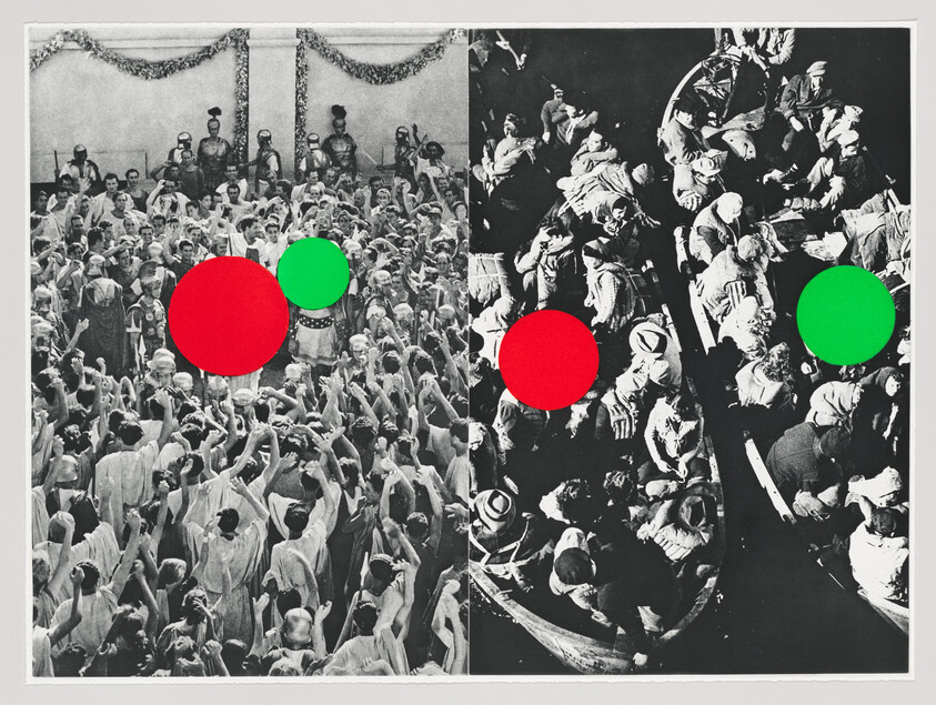 Large cheering crowd with raised hands on the left and tightly packed boats on the right, marked with colored dots.