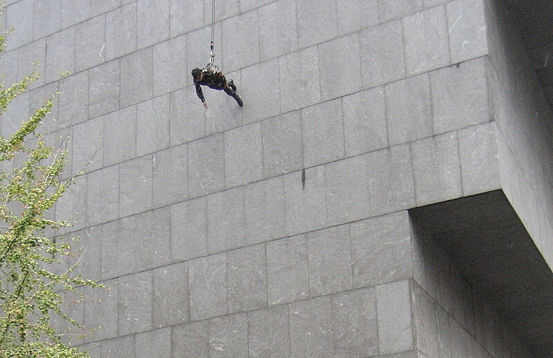 Elizabeth Streb scales the Whitney building