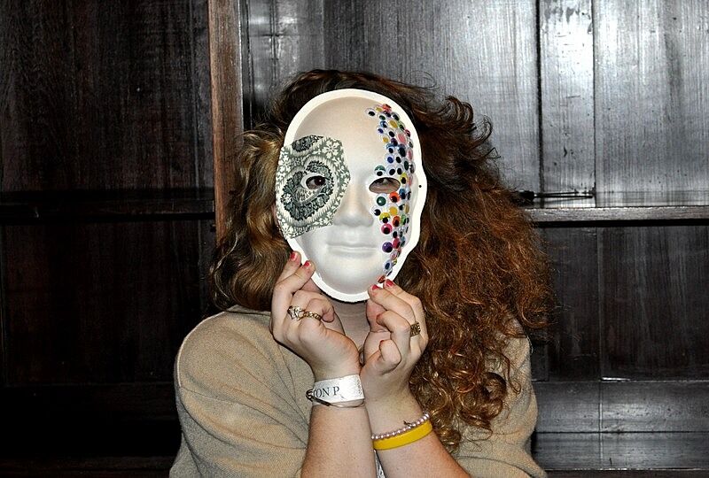girl wearing mask