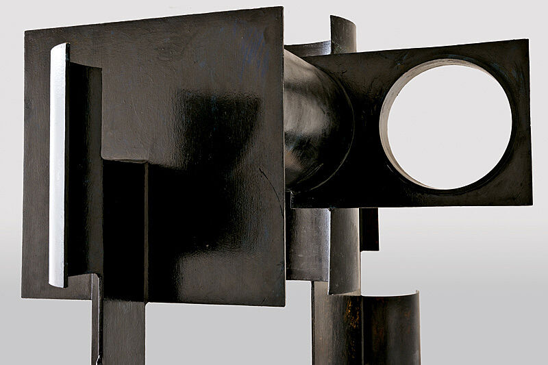 Steel sculpture art by David Smith.