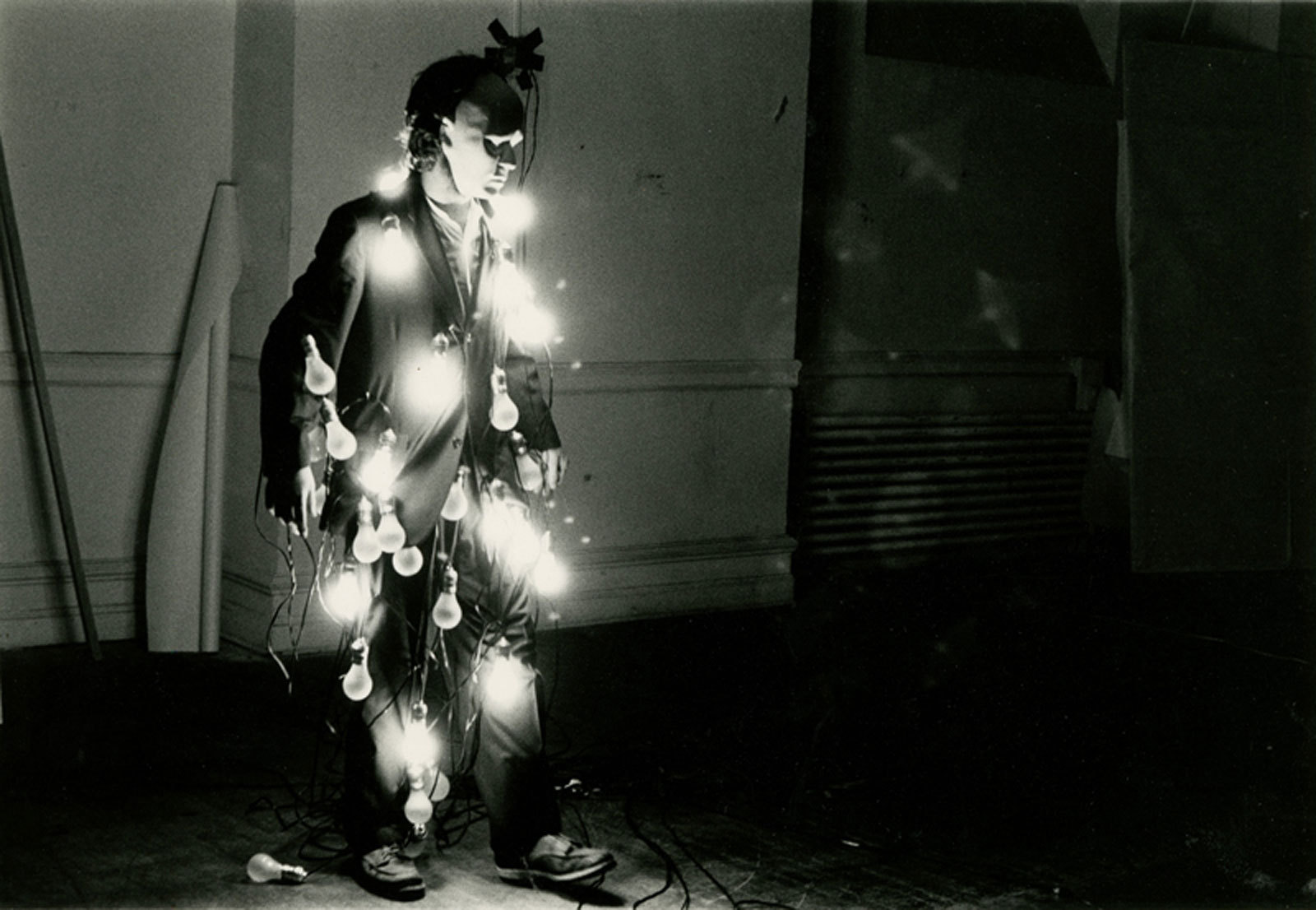 アート・デザイン・音楽 La photographie humaniste, 1945-1968 bark_lights.jpg