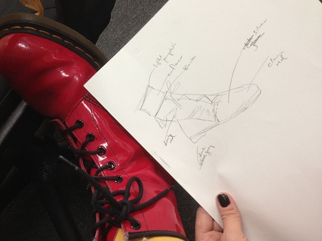 Drawing of a red shoe