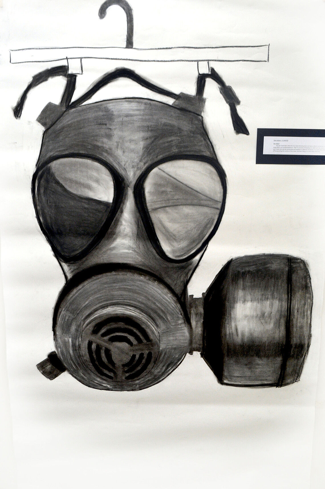A drawing of a gas mask.