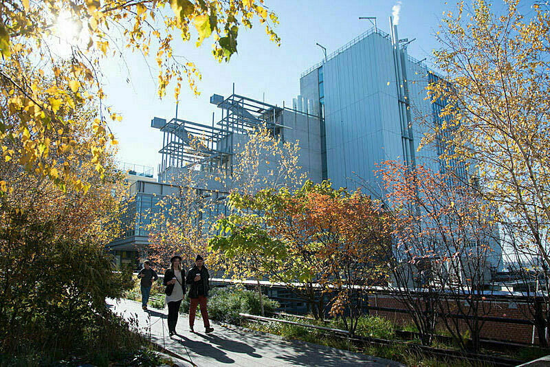 A view of the Whitney Museum of American Art looking south from the High Line 